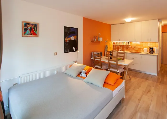 홈스테이 Chic Cosy Quiet In Center 류블랴나