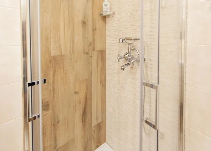 Chic Cosy Quiet In Center Homestay