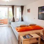 Chic Cosy Quiet In Center Rum i privatbostad Ljubljana